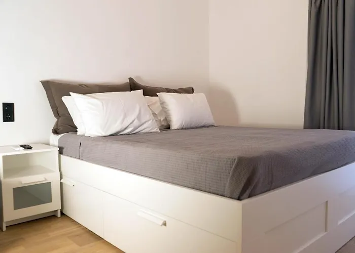 Room B8
